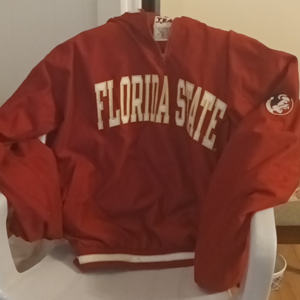 Team apparel xl pull over with zipper
